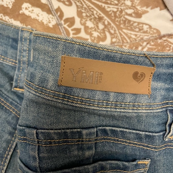 YMI Faded Ripped Jeans - Picture 4 of 4